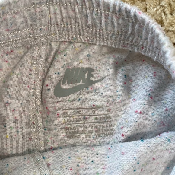 Nike | Navy Tee and Gray Shorts Set - Picture 9 of 10